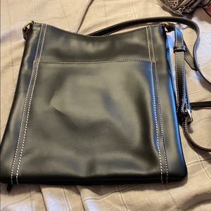 GILI Italian leather Black purse